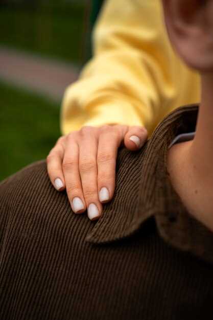 Причины, симптомы и последствия нарыва на пальце у ребенка